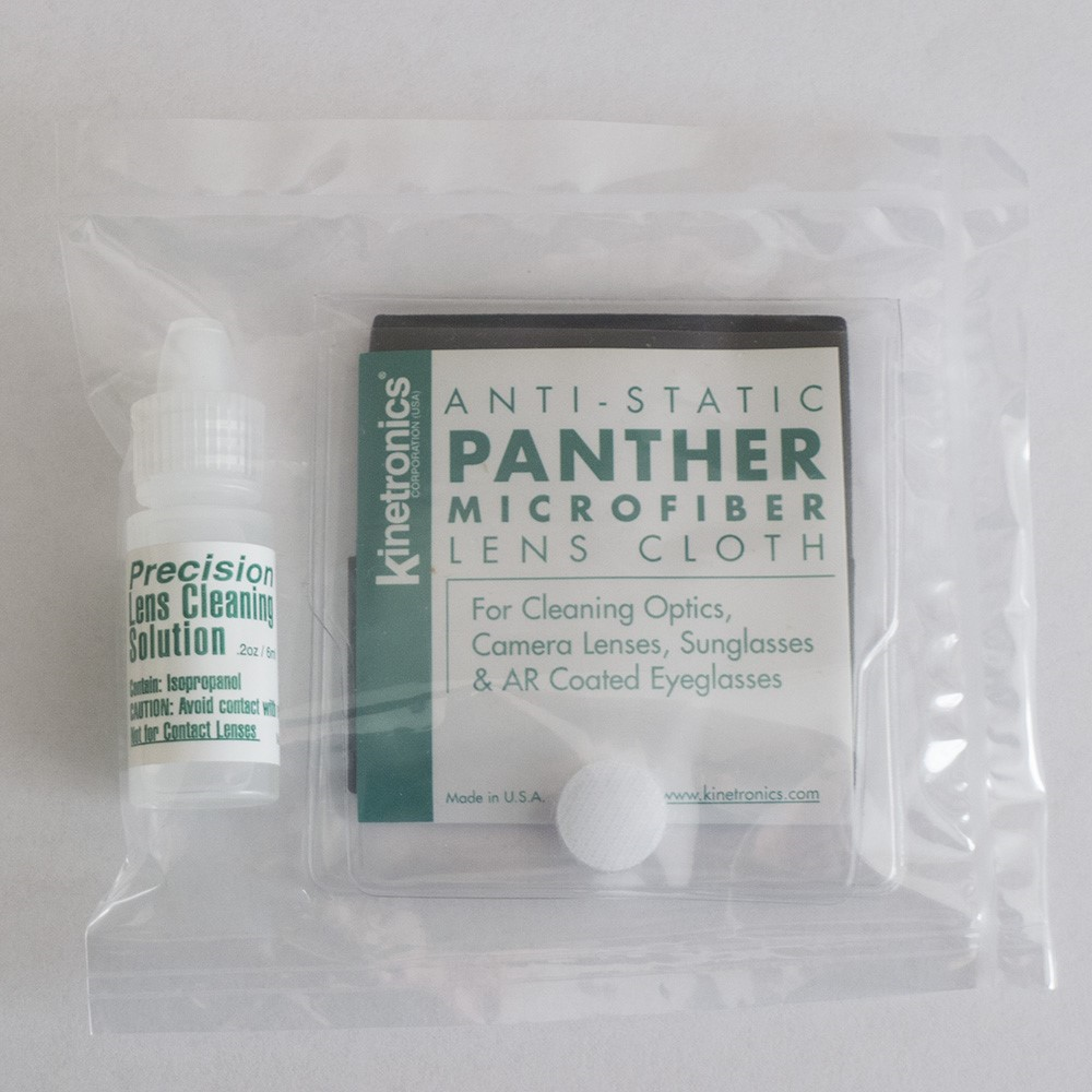 Small set for damp cleaning of lenses, glasses etc. with anti-static effect. Contains:  - Panther Cloth PC MPC5 and 6 ml (0.2 oz)  - Tincture PLC cleaning solution.