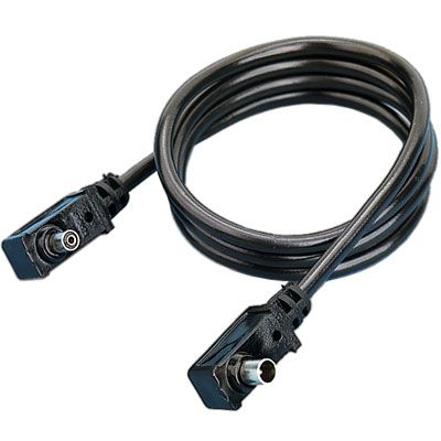 For connecting flash equipment. With right-angle plug and socket (PC).