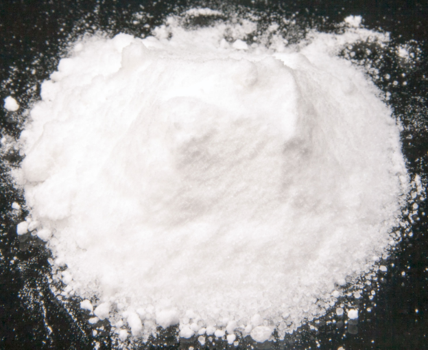 The Sodium Acetate is the anhydrous form of acetic acid, which is used as a buffer for acetic baths. The Sodium Acetate is commonly used together in toning baths and as a retarder in hydroquinone developers.